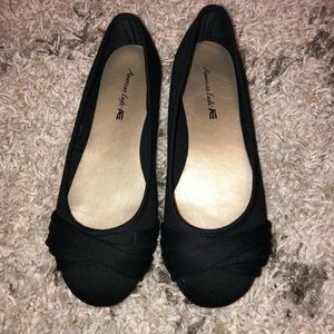 AE black flats